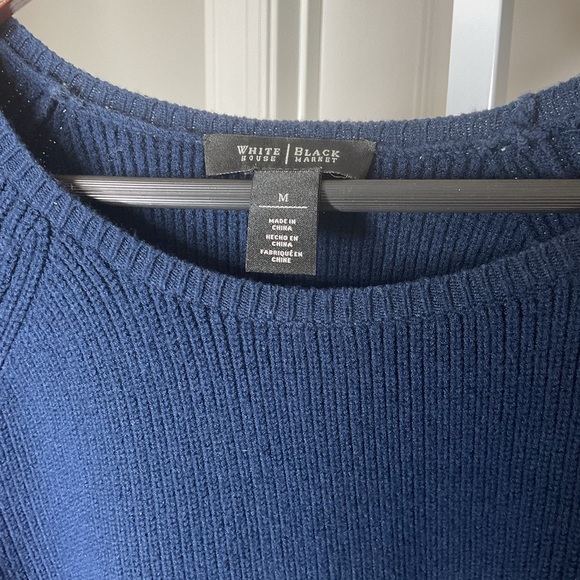 White House Black Market Crop Sweater, Navy, M - Picture 2 of 4